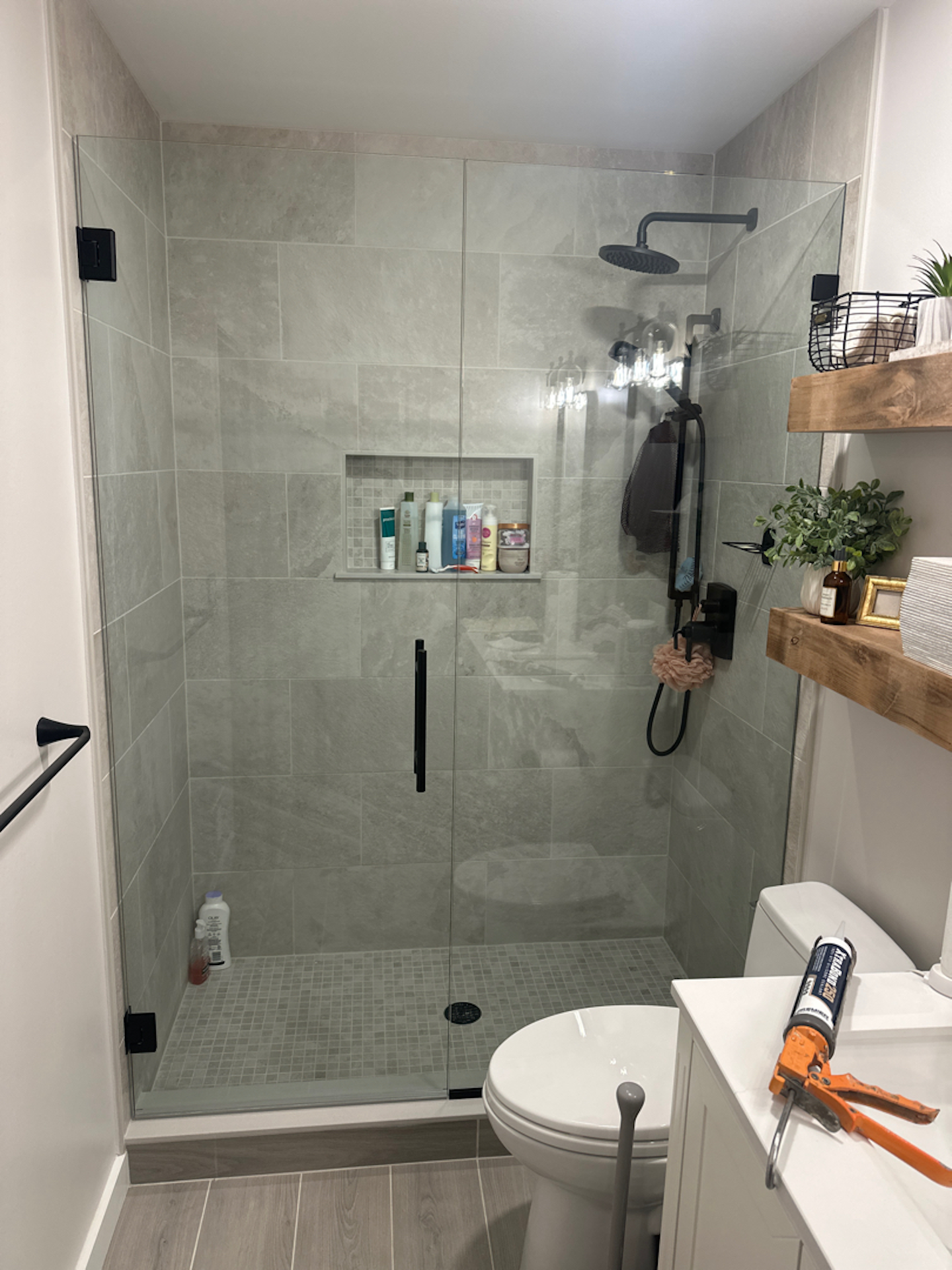 glass shower doors Shelby Township